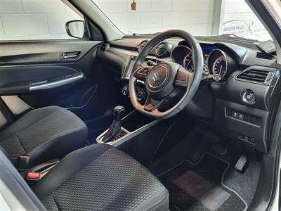 2017 Suzuki Swift - Thumbnail