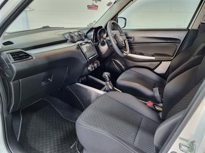 2017 Suzuki Swift - Thumbnail