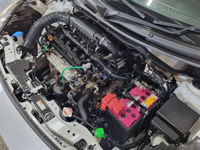 2017 Suzuki Swift - Thumbnail