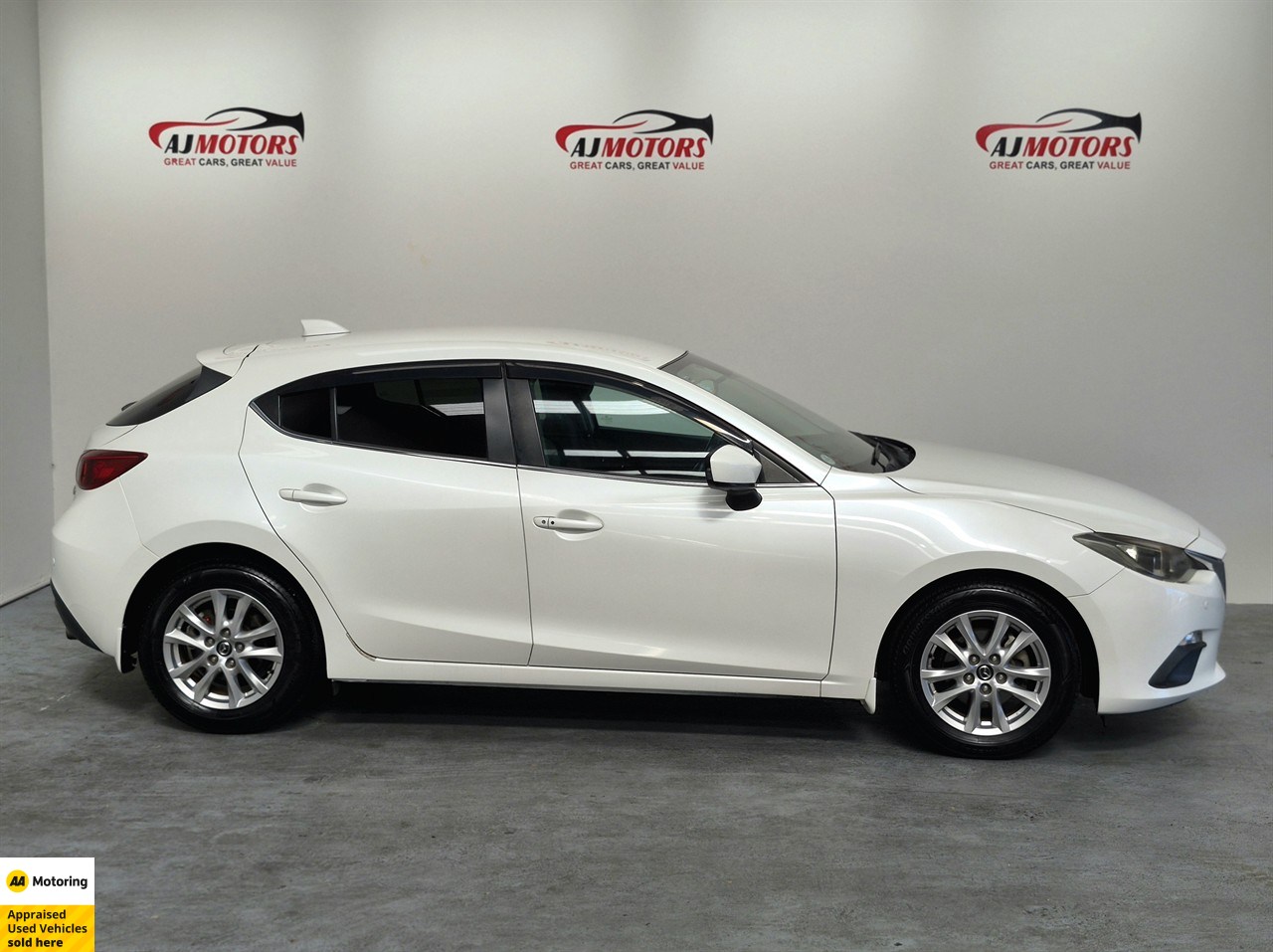 2014 Mazda Axela