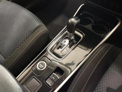 2018 Mitsubishi Outlander - Thumbnail