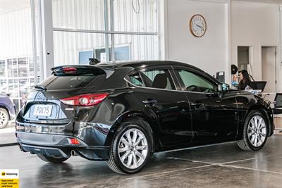 2015 Mazda Axela - Thumbnail