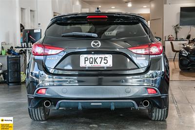 2015 Mazda Axela - Thumbnail