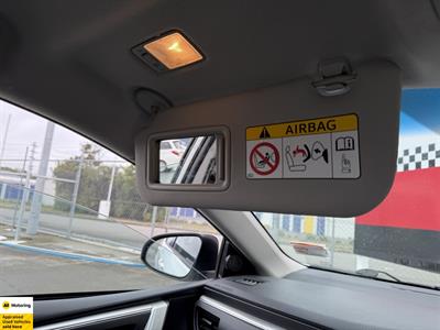 2016 Toyota Corolla - Thumbnail