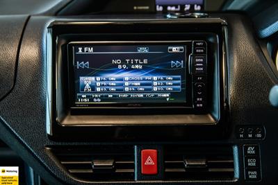 2014 Toyota Voxy - Thumbnail