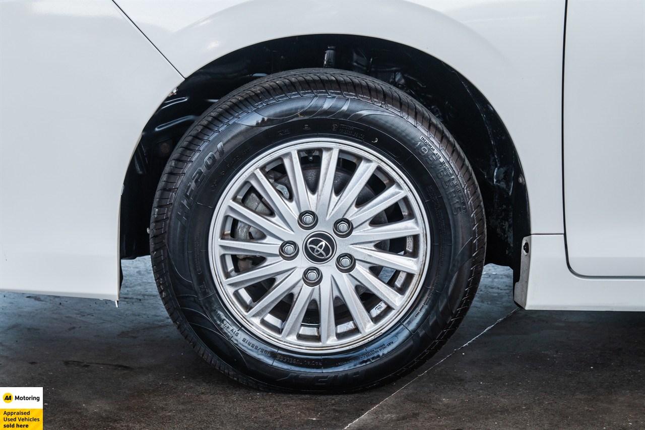 2014 Toyota Voxy