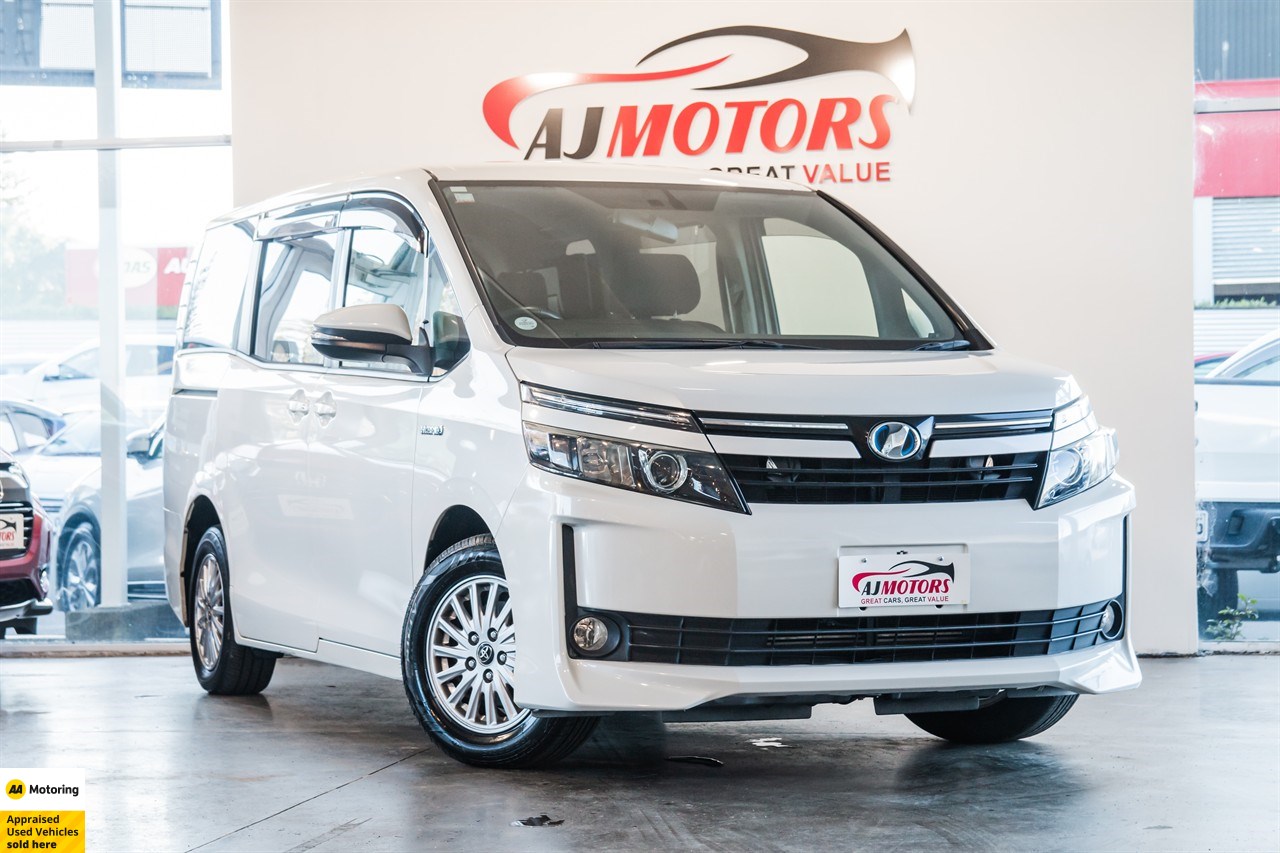 2014 Toyota Voxy