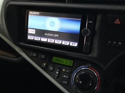 2013 Toyota Aqua - Thumbnail