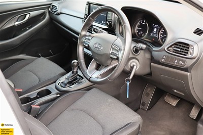 2022 Hyundai i30 - Thumbnail