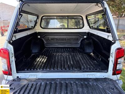 2019 Mitsubishi Triton - Thumbnail