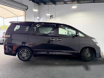2013 Toyota Vellfire - Thumbnail