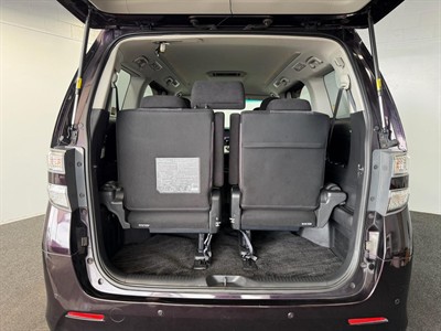 2013 Toyota Vellfire - Thumbnail