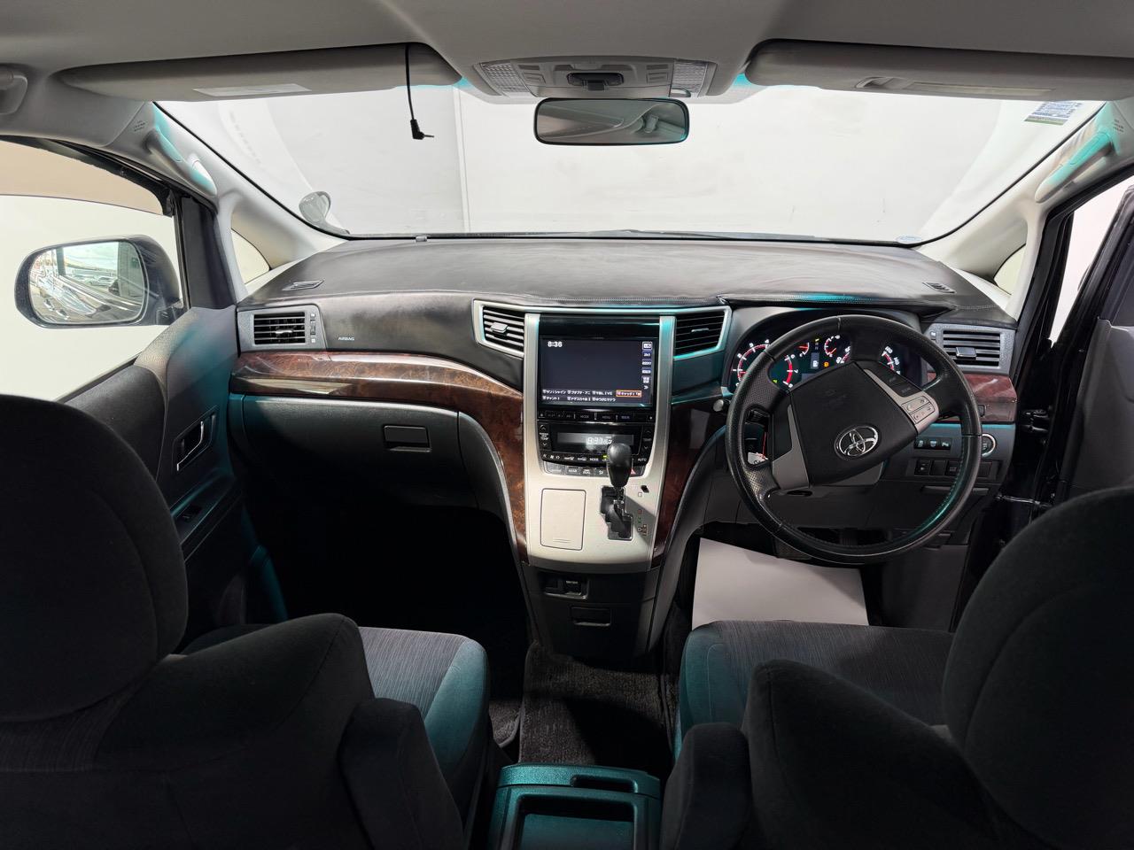 2013 Toyota Vellfire