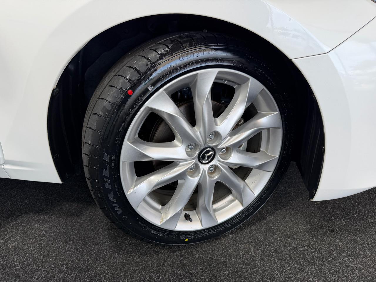 2014 Mazda Axela
