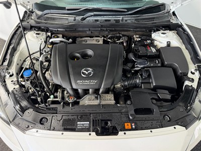 2014 Mazda Axela - Thumbnail