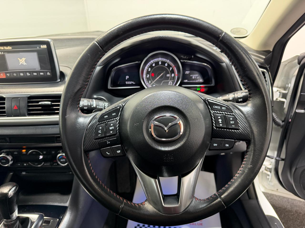 2014 Mazda Axela