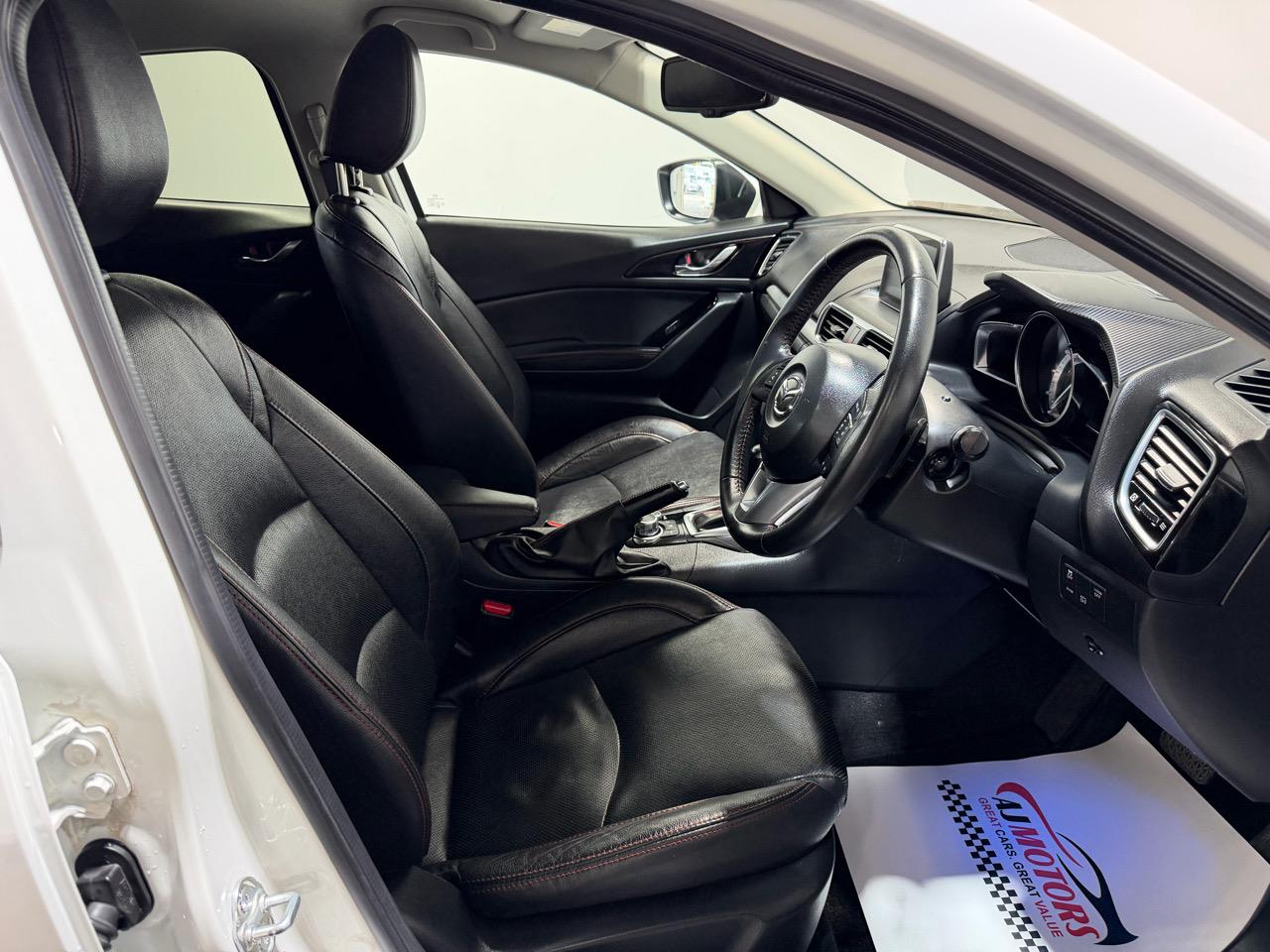 2014 Mazda Axela