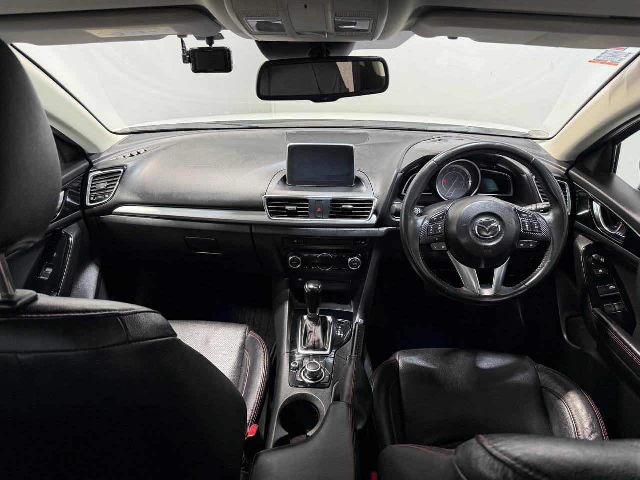 2014 Mazda Axela