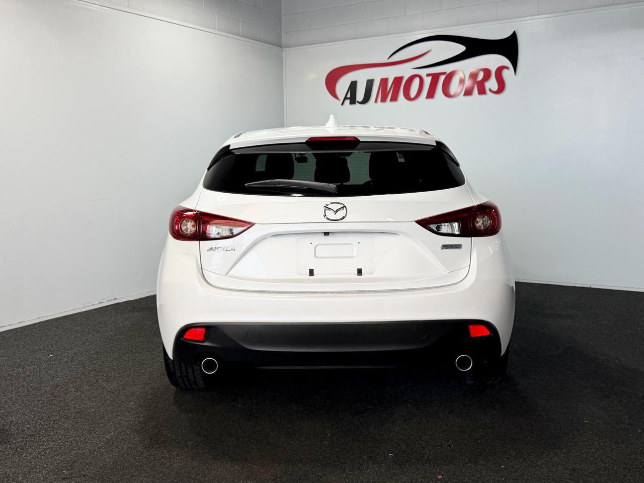 2014 Mazda Axela