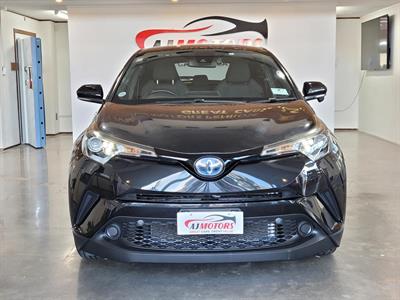 2017 Toyota C-HR - Thumbnail