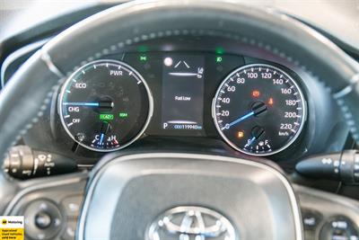 2021 Toyota RAV4 - Thumbnail