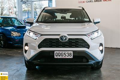 2021 Toyota RAV4 - Thumbnail