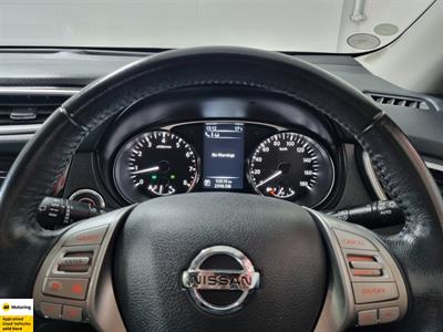 2017 Nissan X-Trail - Thumbnail