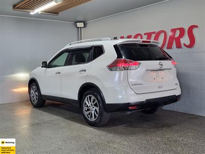 2017 Nissan X-Trail - Thumbnail