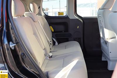 2014 Toyota Porte - Thumbnail