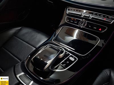 2019 Mercedes-Benz E 200 - Thumbnail