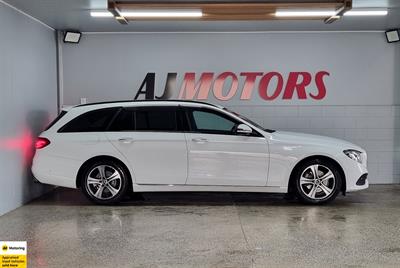 2019 Mercedes-Benz E 200 - Thumbnail