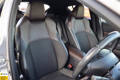 2018 Toyota C-HR - Thumbnail