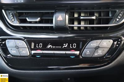 2018 Toyota C-HR - Thumbnail