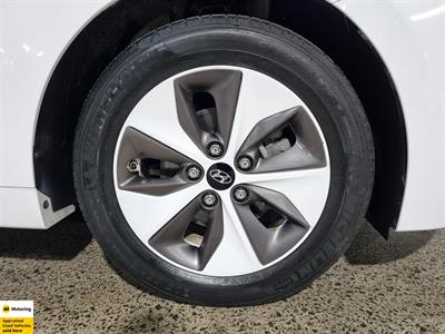 2019 Hyundai IONIQ - Thumbnail