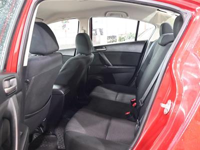 2013 Mazda Axela - Thumbnail