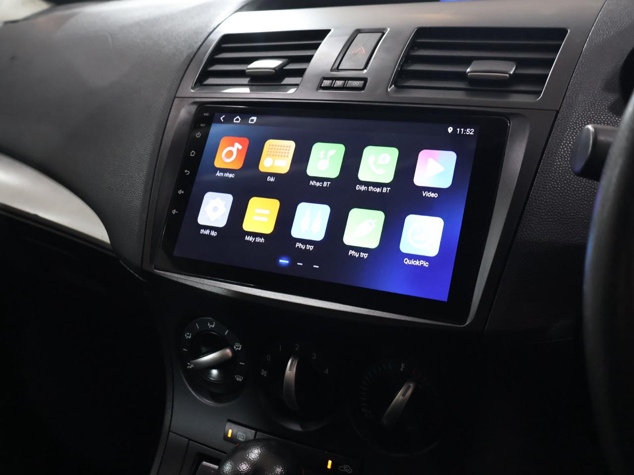 2013 Mazda Axela