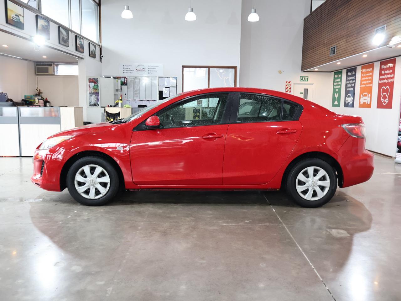 2013 Mazda Axela