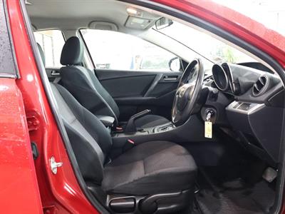 2013 Mazda Axela - Thumbnail