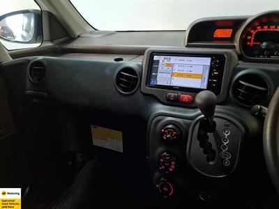 2013 Toyota Spade - Thumbnail