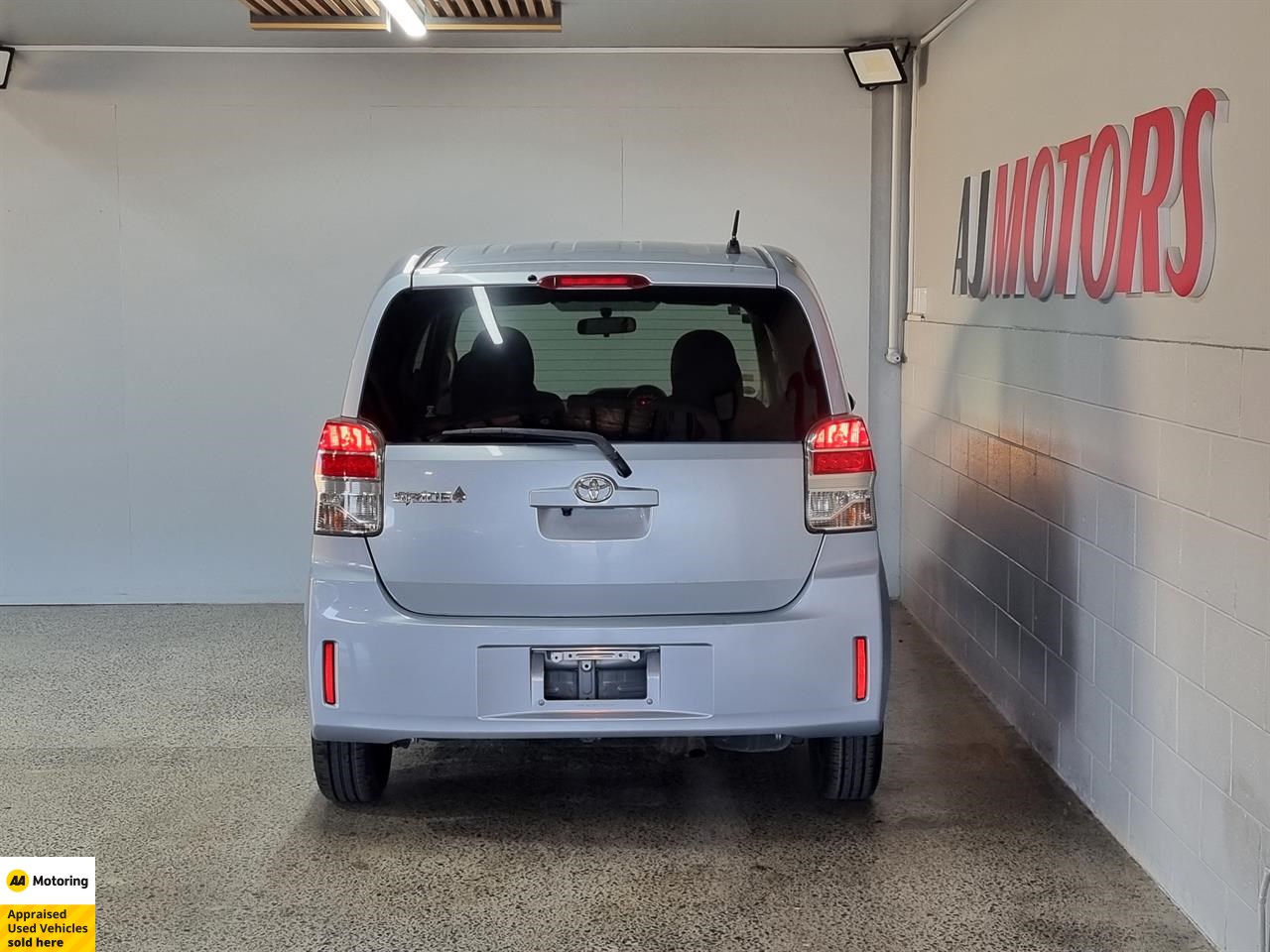 2013 Toyota Spade