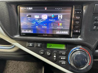2014 Toyota Aqua - Thumbnail