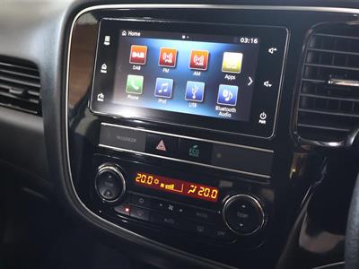 2019 Mitsubishi Outlander - Thumbnail