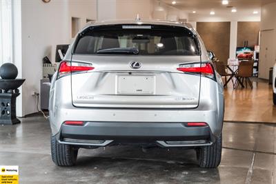 2016 Lexus NX 300h - Thumbnail