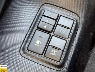 2017 Toyota Aqua - Thumbnail