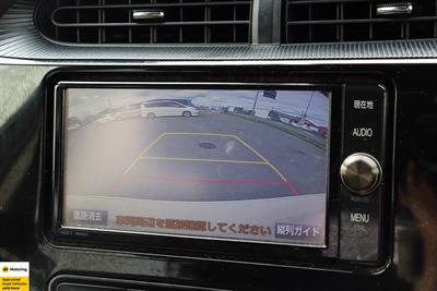 2017 Toyota Aqua - Thumbnail