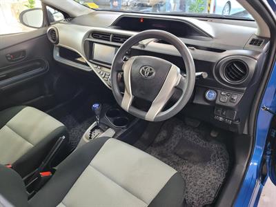 2014 Toyota Aqua - Thumbnail