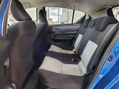 2014 Toyota Aqua - Thumbnail
