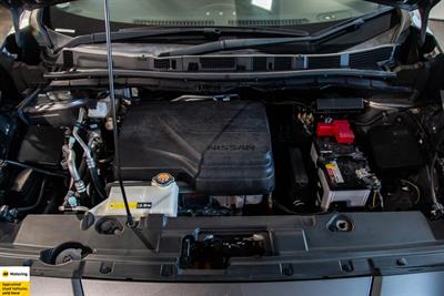 2020 Nissan Leaf - Thumbnail