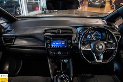 2020 Nissan Leaf - Thumbnail