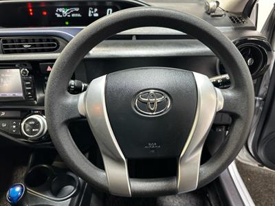 2017 Toyota Aqua - Thumbnail